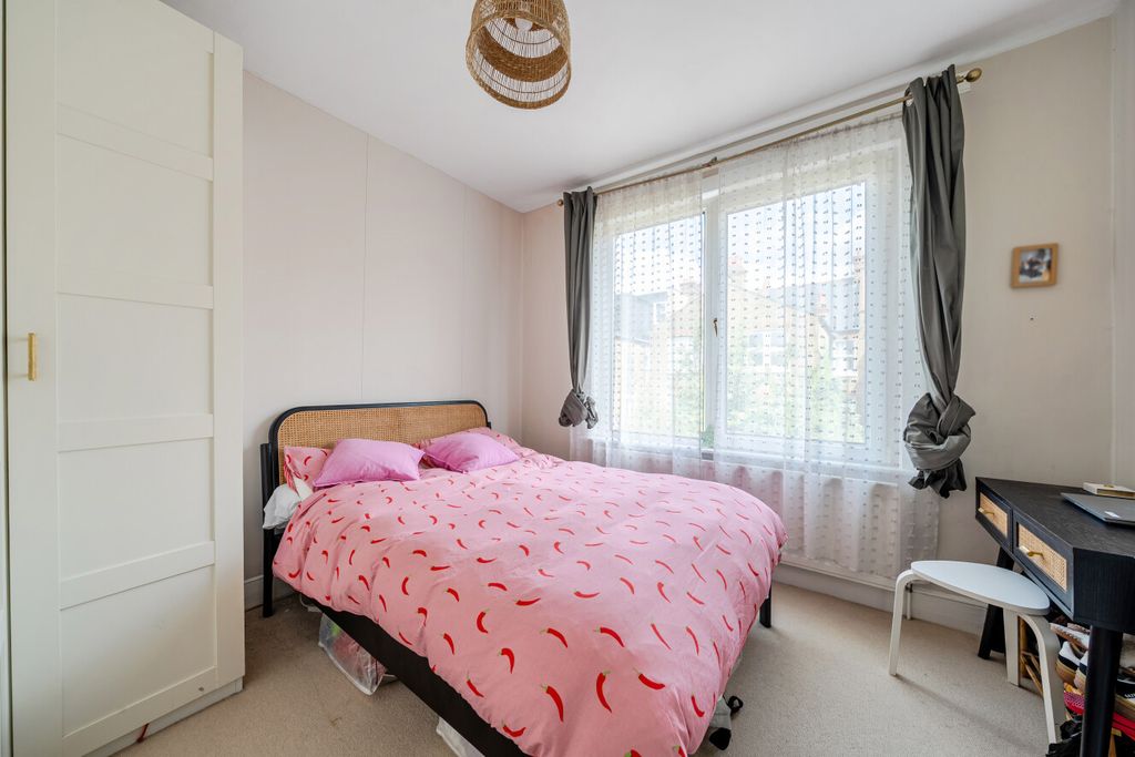 Property photo 3 of 8 1509409-3-6A832B7...