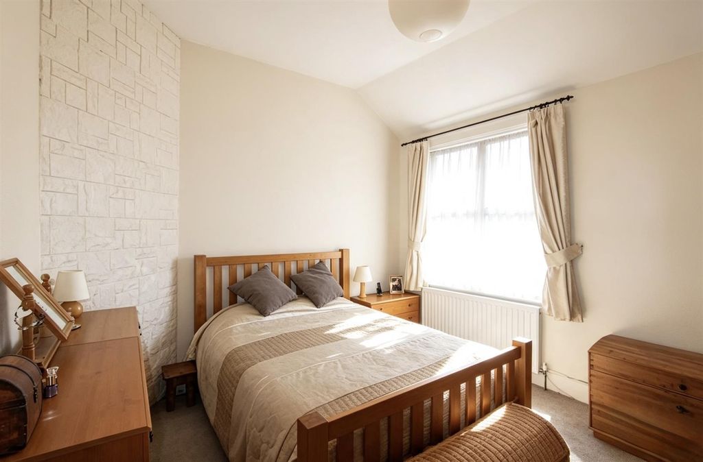 Property photo 3 of 10 5F01Ed72-5867-4A4D-99Fc-D08236614384.Jpg