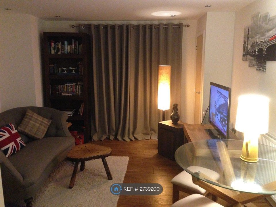 Property photo 1 of 9 Lounge View 1