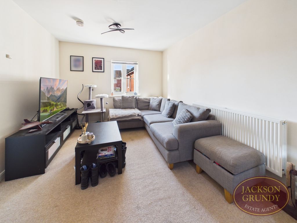 Property photo 2 of 6 Narrowboat Lane