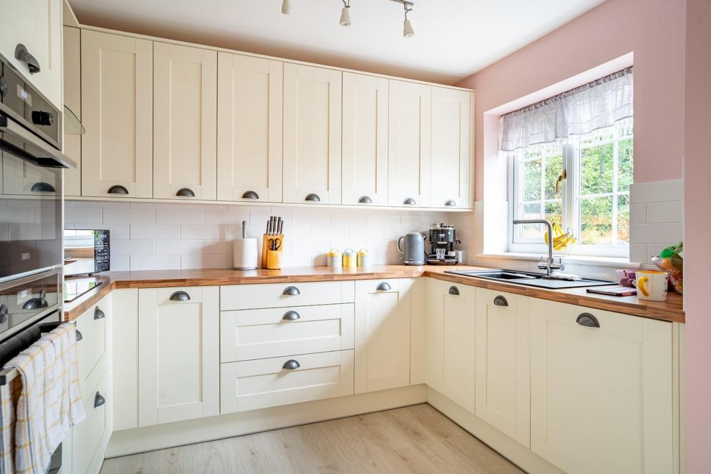 Property photo 2 of 17 Bf-10.Jpg