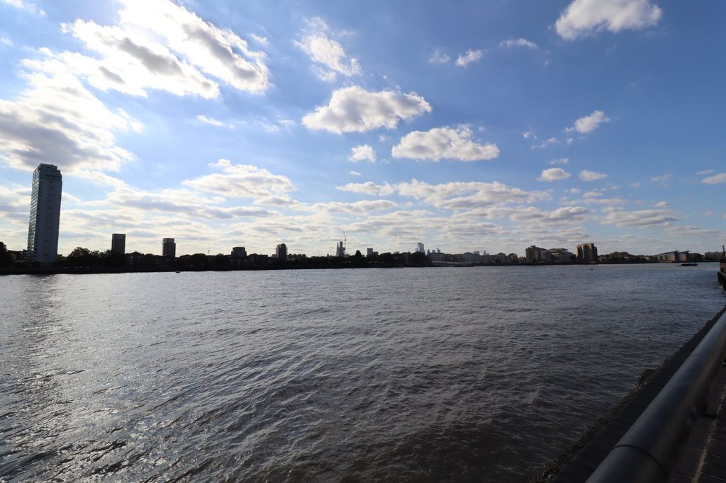 Property photo 2 of 19 Picture No. 01