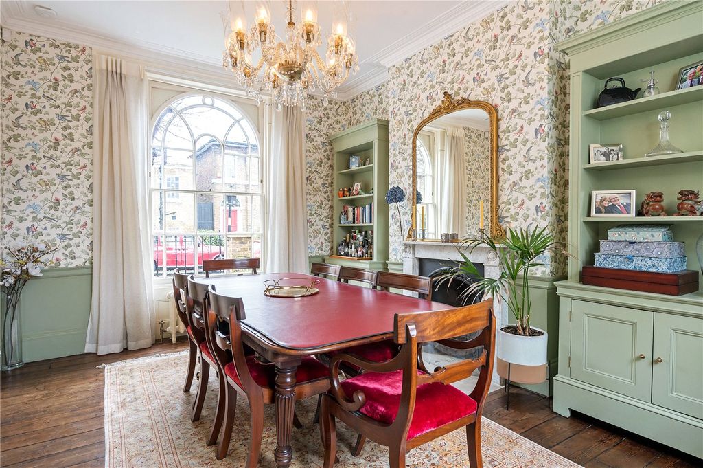 Property photo 2 of 36 Dining Area