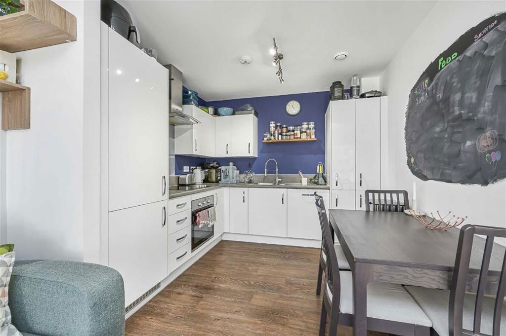 Property photo 2 of 6