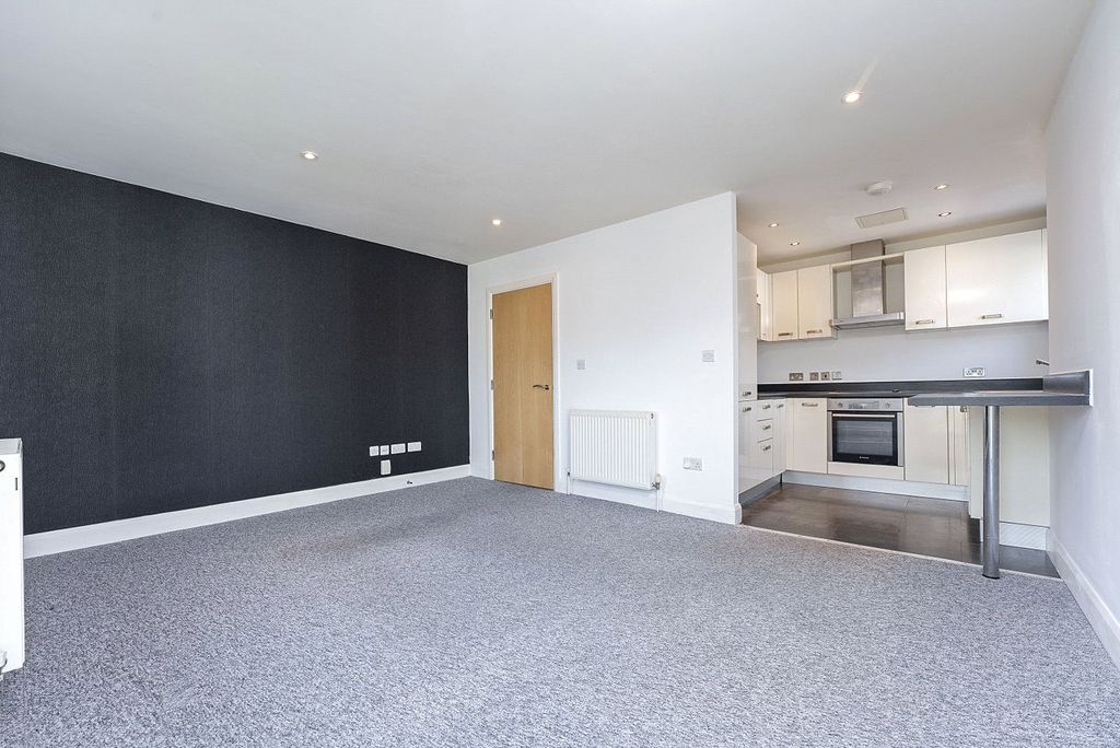 Property photo 2 of 14 Picture No. 04