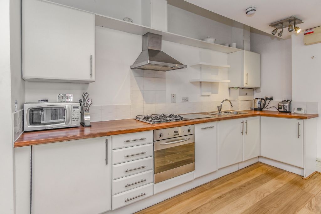 Property photo 1 of 7 77398