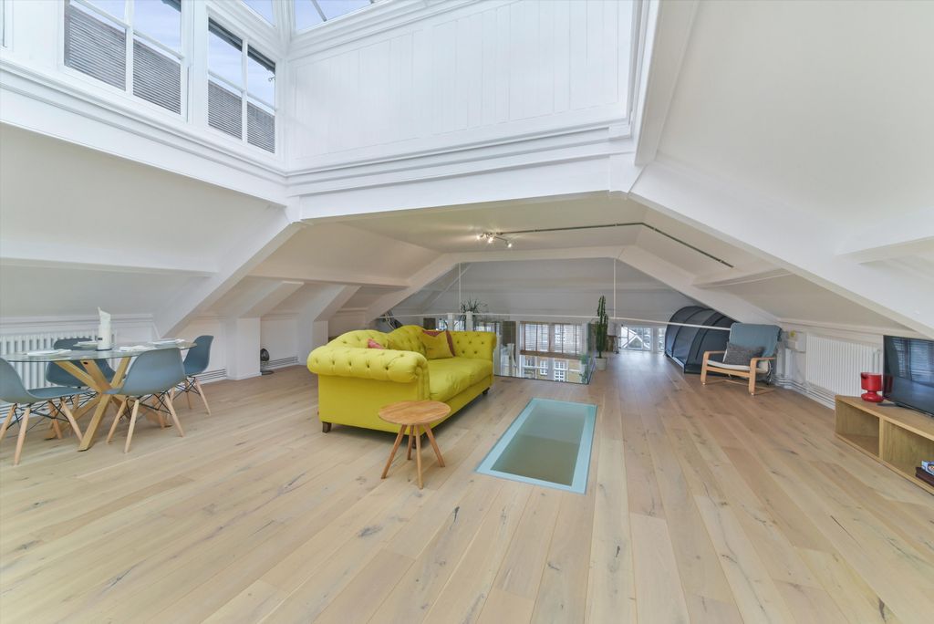 Property photo 3 of 15 Image