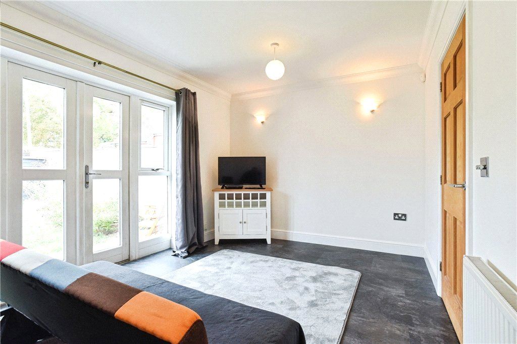 Property photo 3 of 16 Picture No. 37