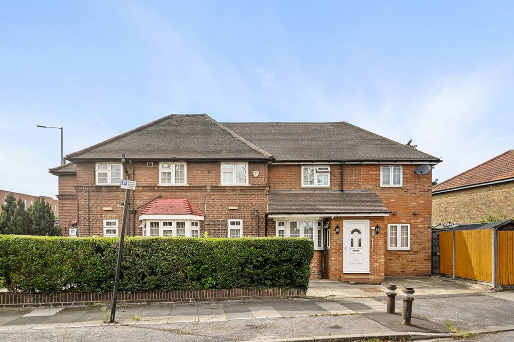 Property photo 2 of 20