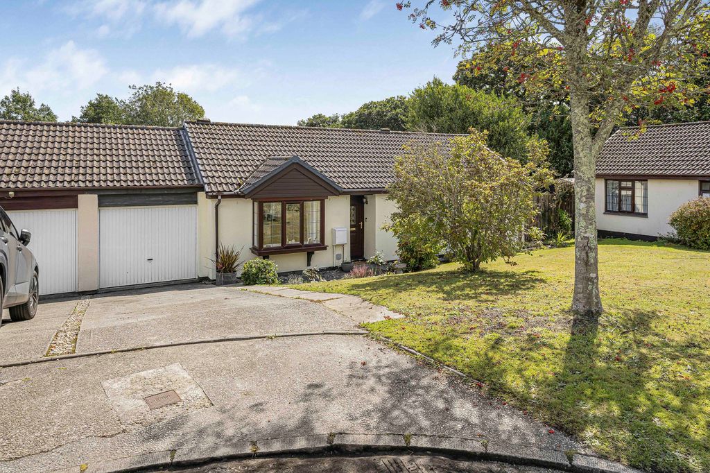 Property photo 1 of 21