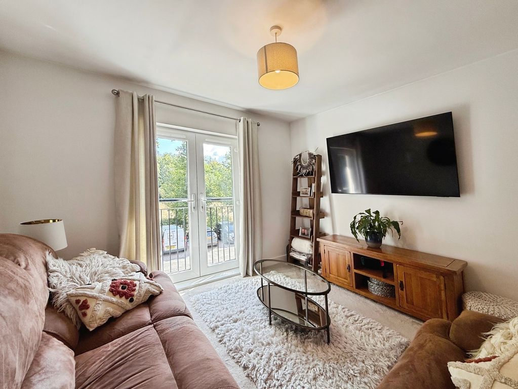 Property photo 3 of 9 Pbox-Img.Jpg