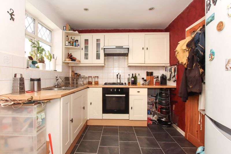 Property photo 3 of 16 Photo 12