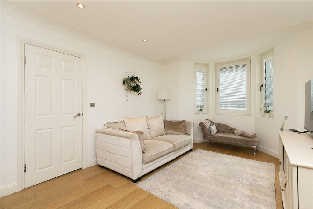 Property photo 3 of 22 Open Plan Living Space