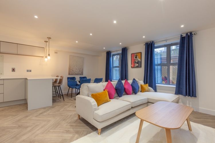 Property photo 2 of 8 270977