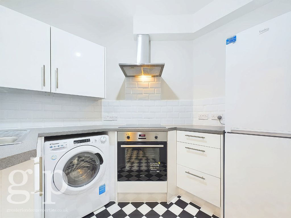 Property photo 3 of 20 3680154