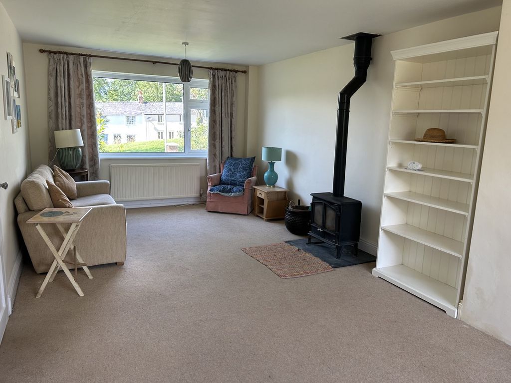 Property photo 2 of 15 Sitting Room