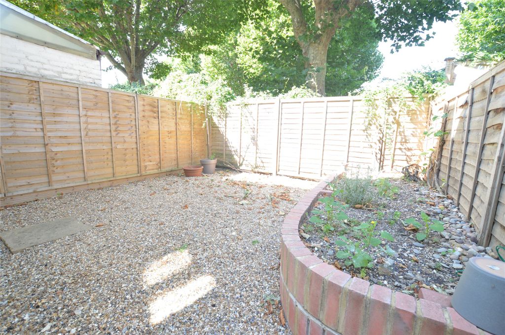 Property photo 3 of 11 Picture No. 04
