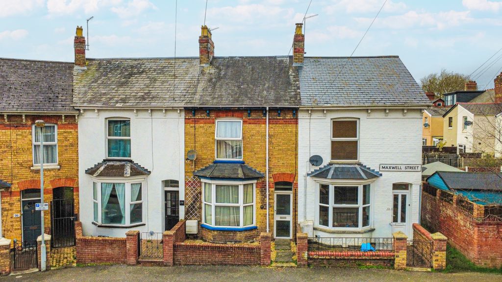 Property photo 1 of 17 4840042