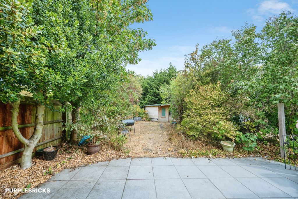 Property photo 2 of 24