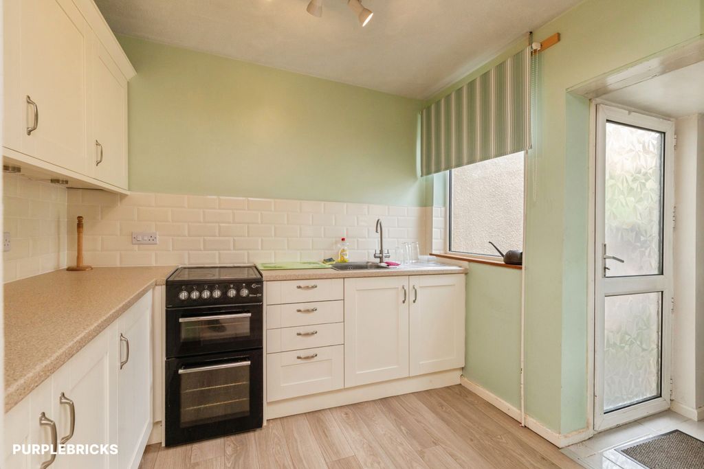 Property photo 3 of 22