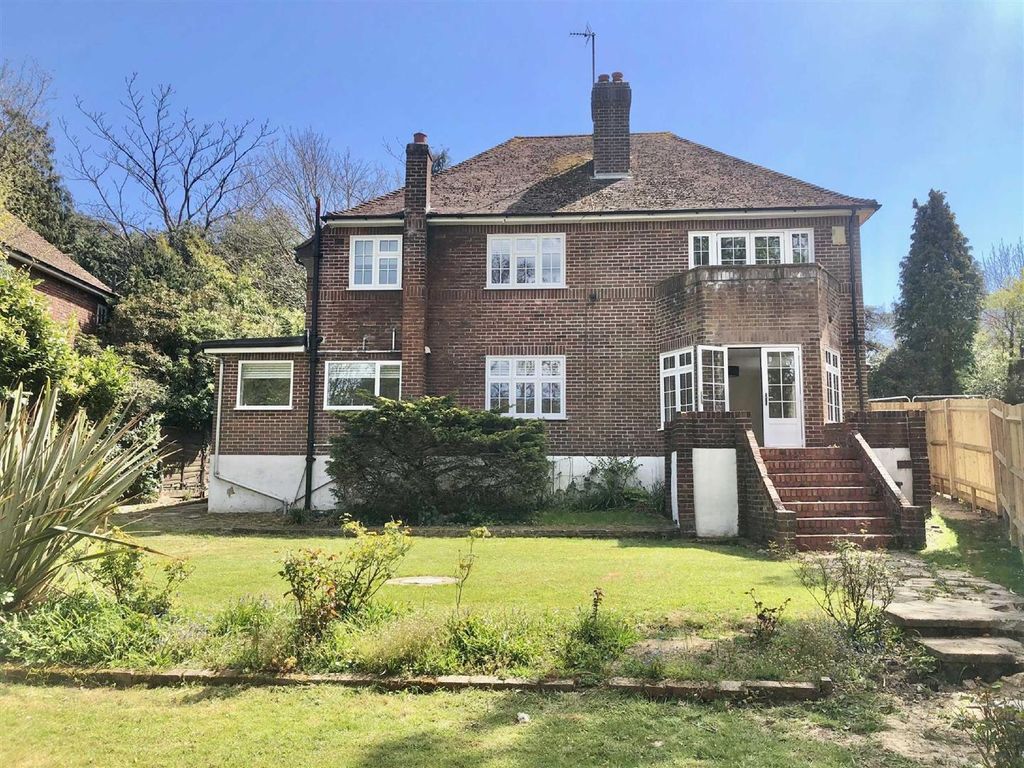 Property photo 2 of 37