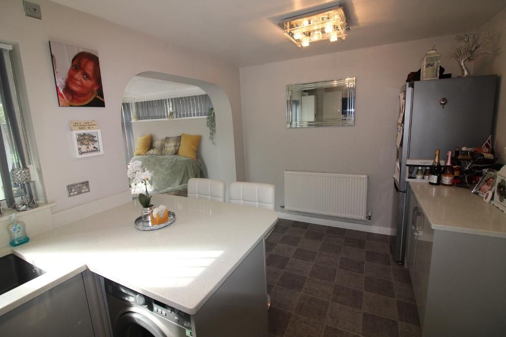 Property photo 3 of 9 Kitchen / Diner