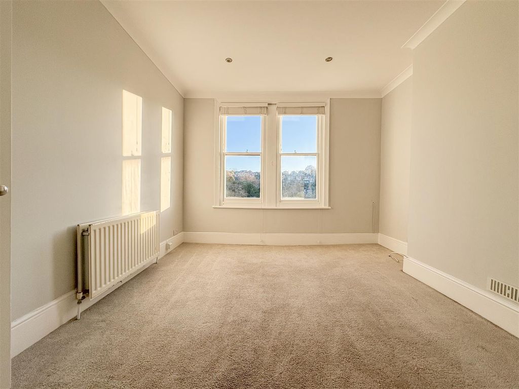 Property photo 3 of 23 Living Room