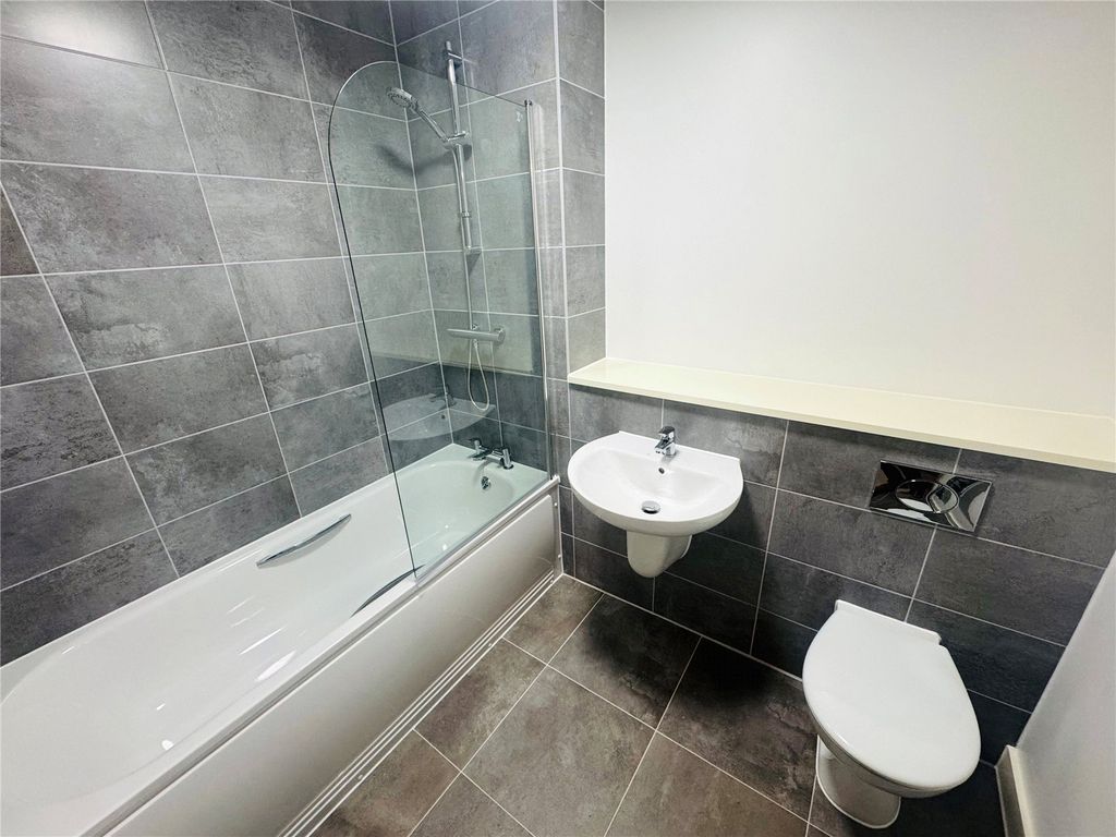 Property photo 3 of 6 Picture No. 02