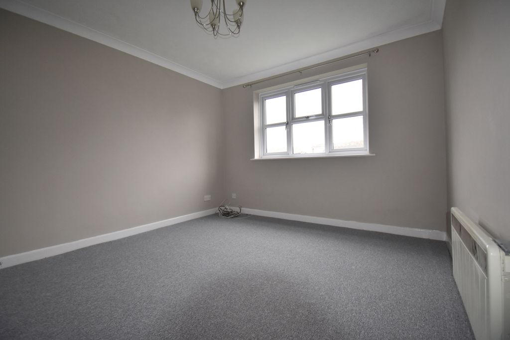 Property photo 3 of 4 Lounge