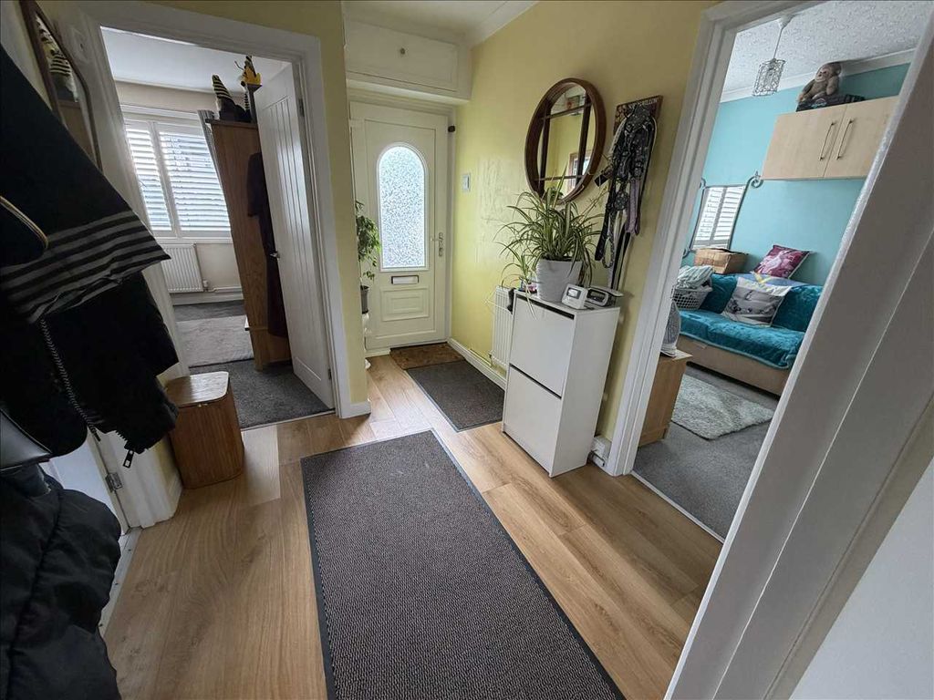 Property photo 3 of 16 Reception Hall :
