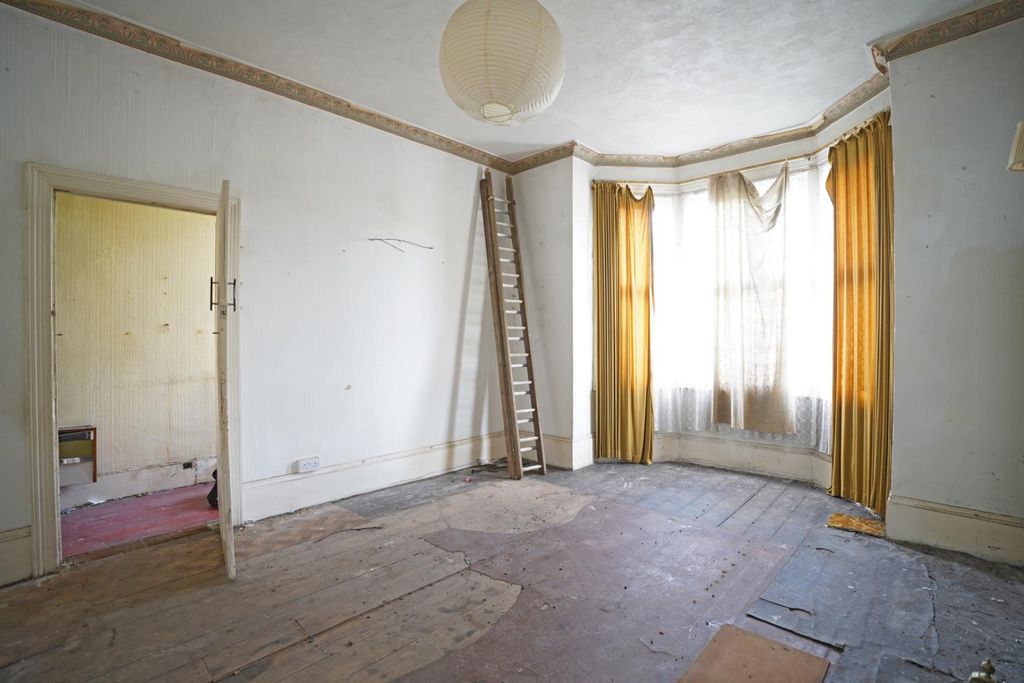 Property photo 2 of 17 Dsc06407.Jpg