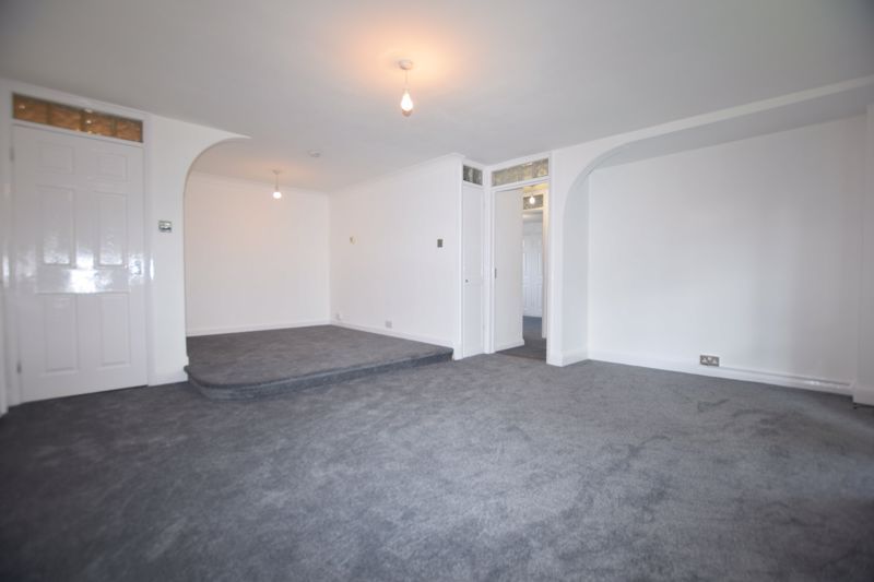 Property photo 3 of 8 Photo 13