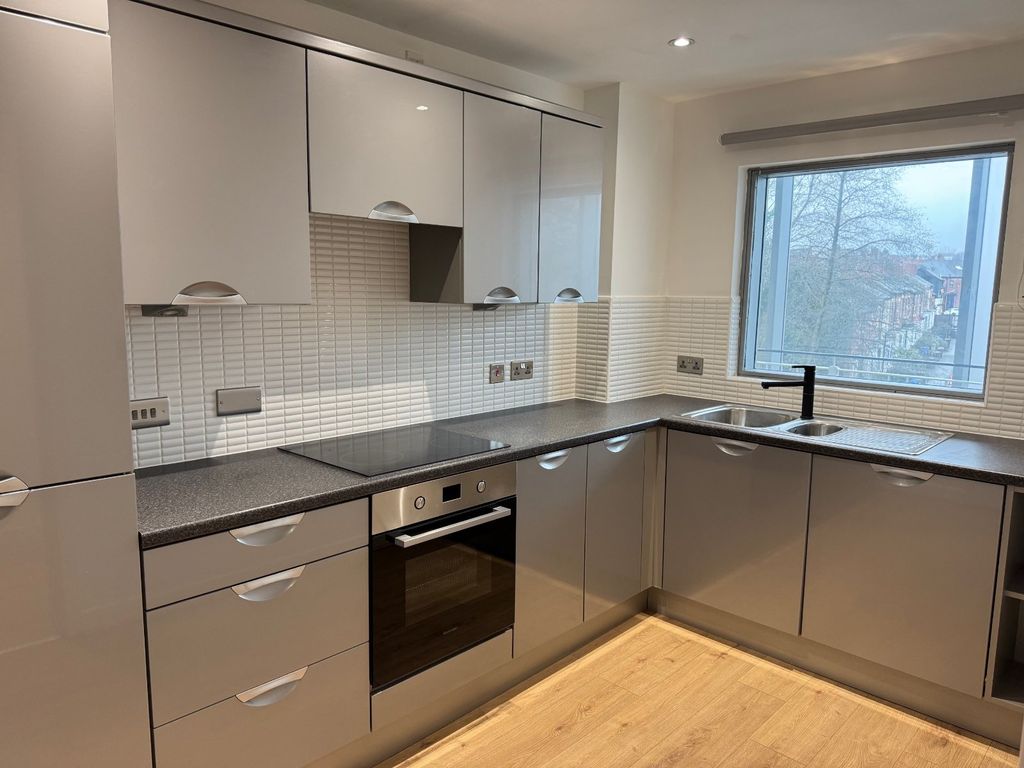 Property photo 2 of 15 Picture No. 12