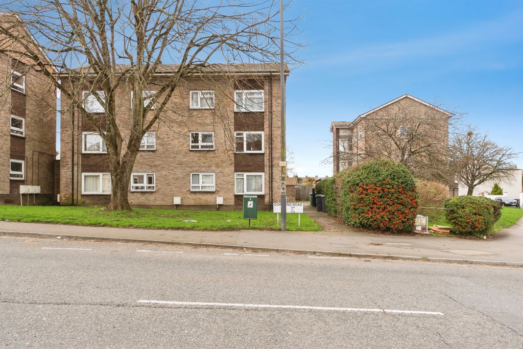 Property photo 1 of 11