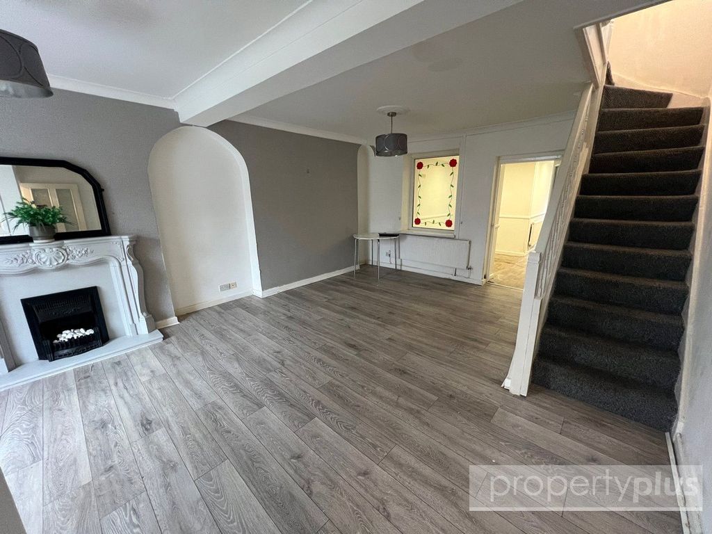 Property photo 2 of 14 Picture No. 08