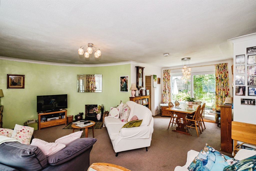 Property photo 3 of 16