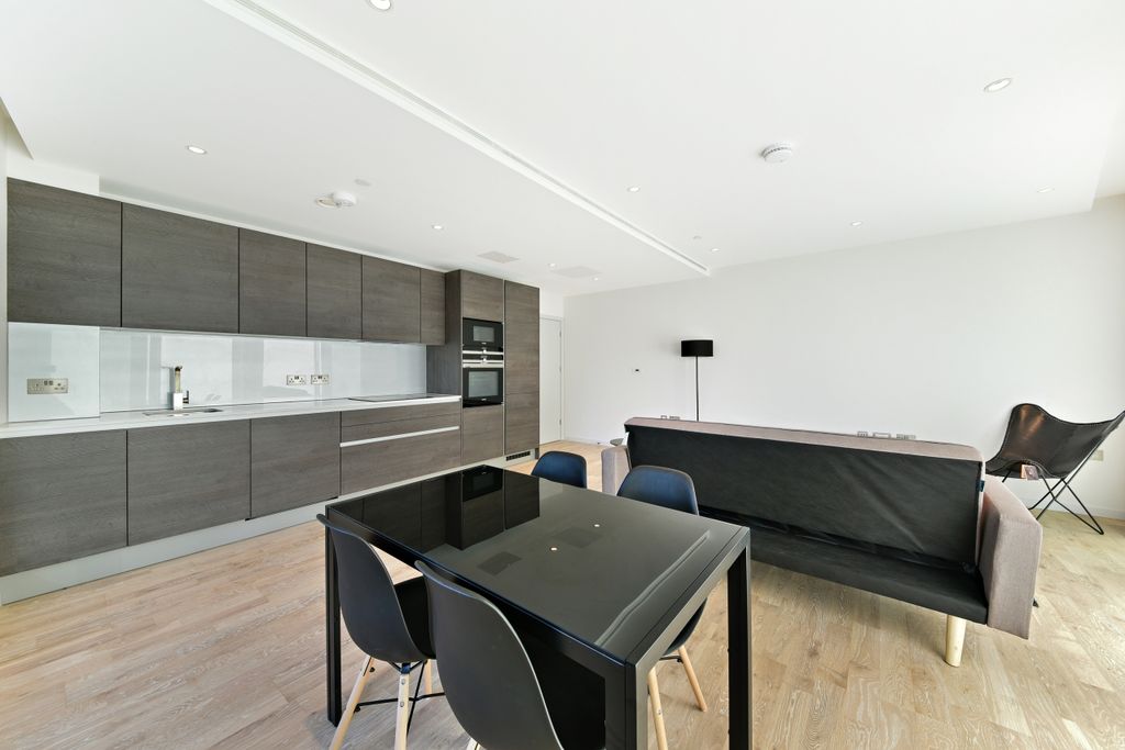 Property photo 3 of 10 Kitchen - Onyx Apart