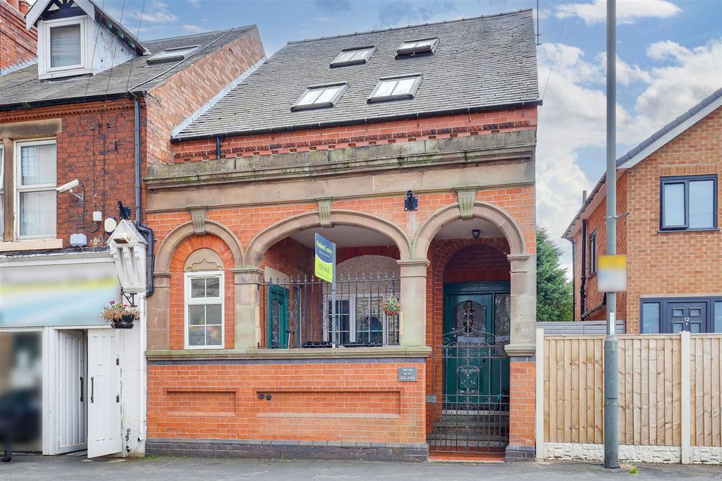 Property photo 1 of 17