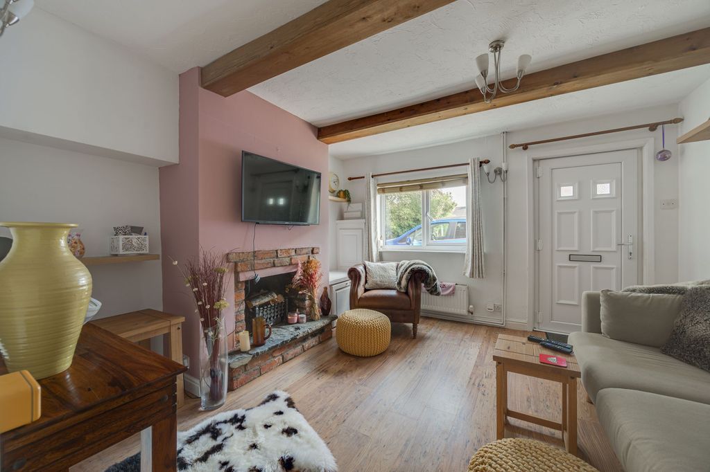Property photo 3 of 18