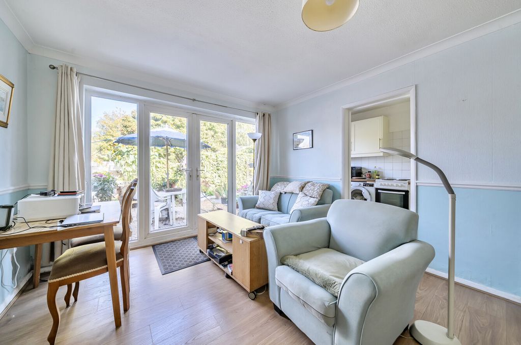 Property photo 2 of 13 1359658-9-68Dbf6E...