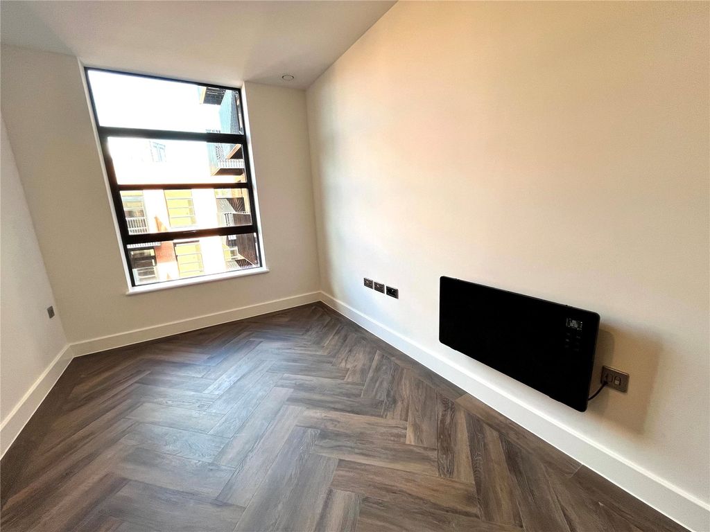 Property photo 3 of 5 Picture No. 01