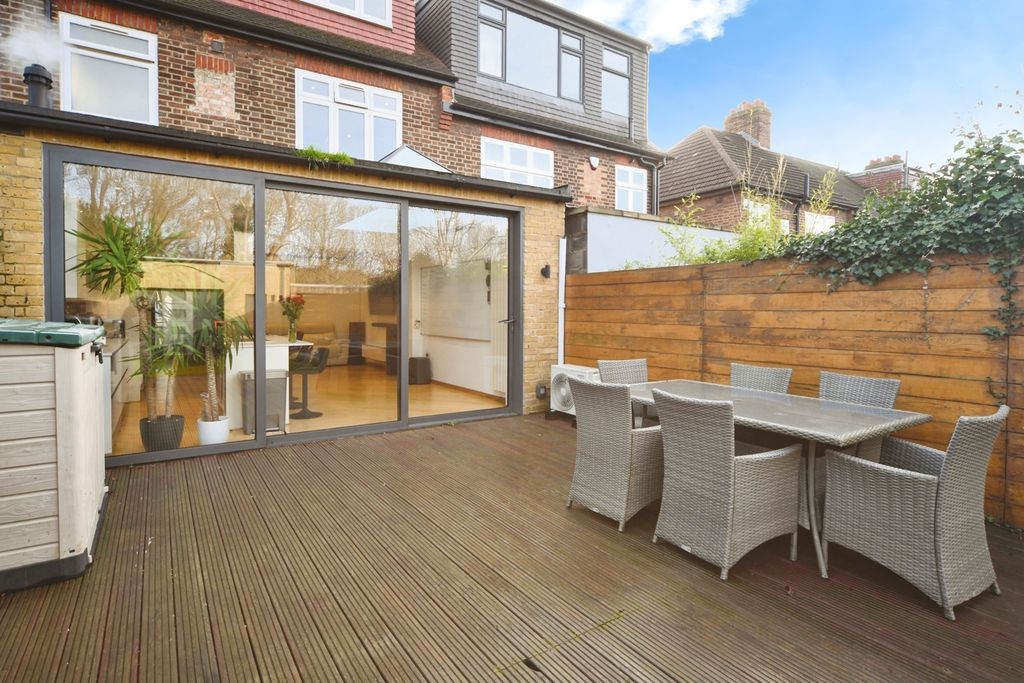 Property photo 2 of 20 Pbox-Img.Jpg