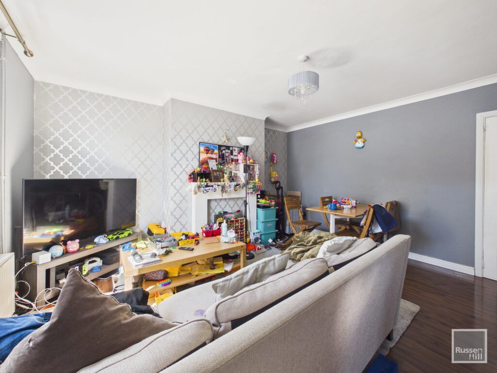 Property photo 3 of 12