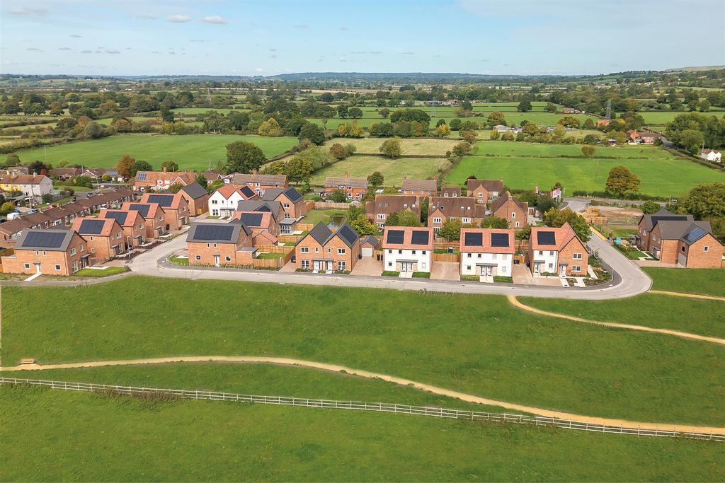 Property photo 2 of 26 Kempsters Reach Drone Shot.Png