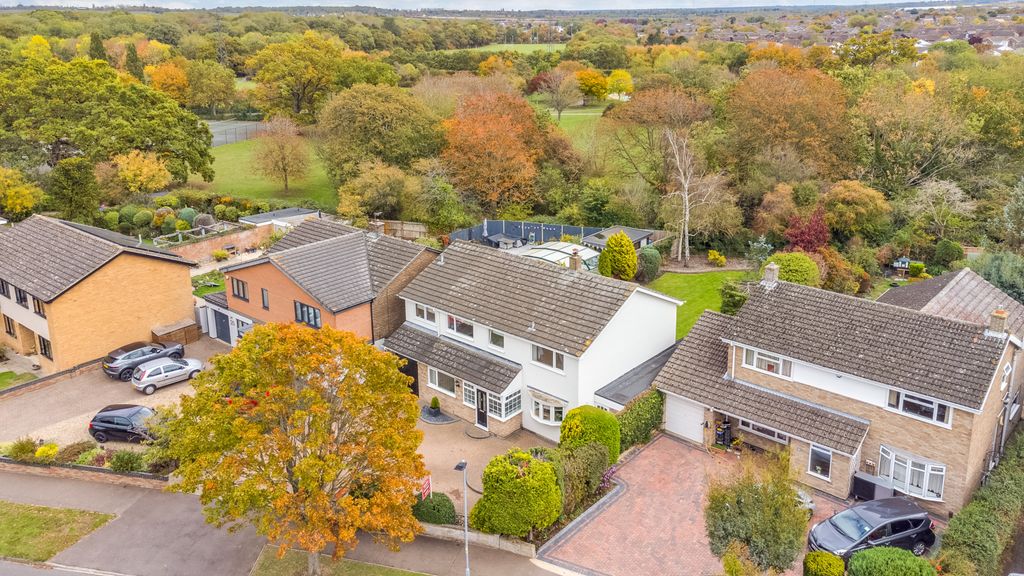 Property photo 2 of 44