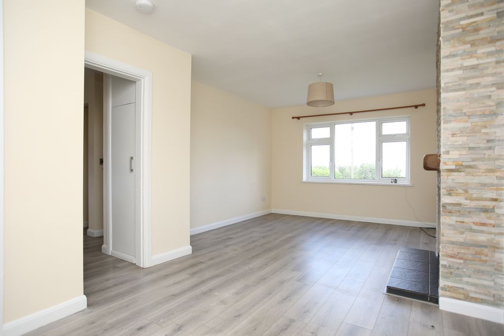 Property photo 3 of 10 593A4071