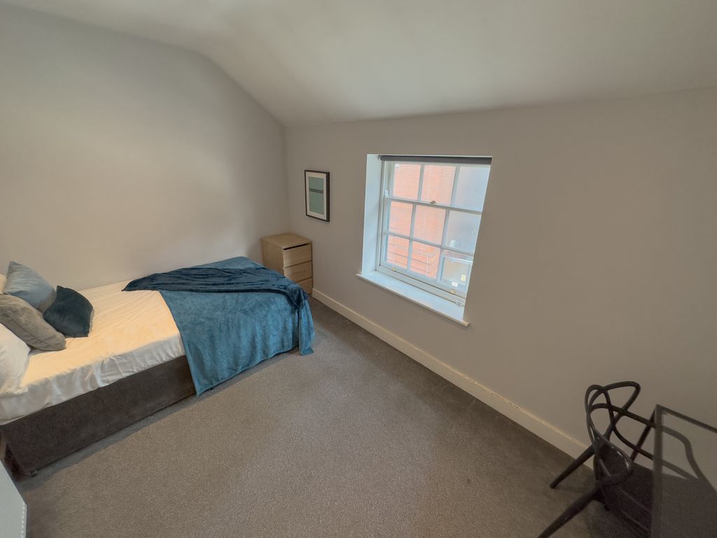 Property photo 2 of 4 10