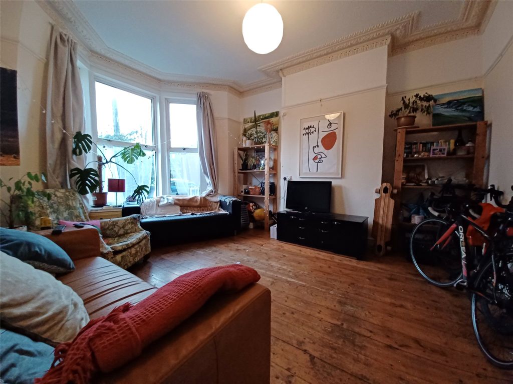 Property photo 2 of 13 Picture No. 14