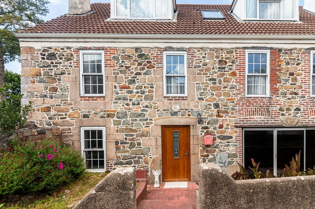 Property photo 2 of 21 Not Specified