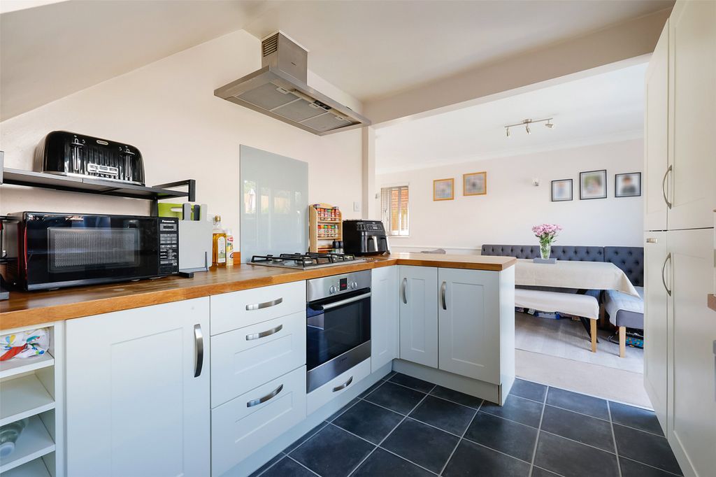 Property photo 2 of 12 Picture No. 07